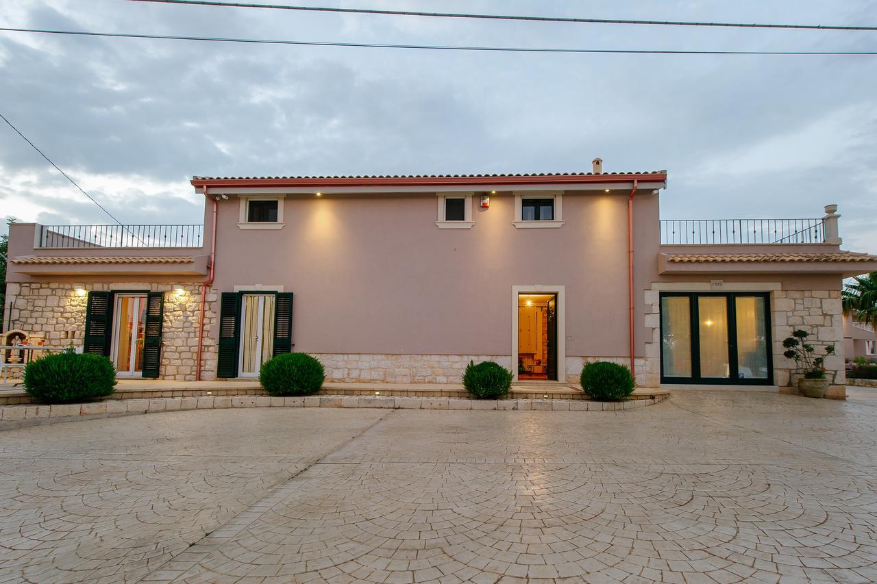 Barokhouse Bed & Breakfast Scicli Exterior foto